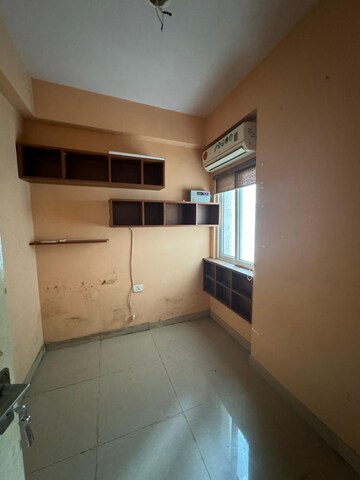 Room in 5 BHK Independent House at Sector 41 – for Sale