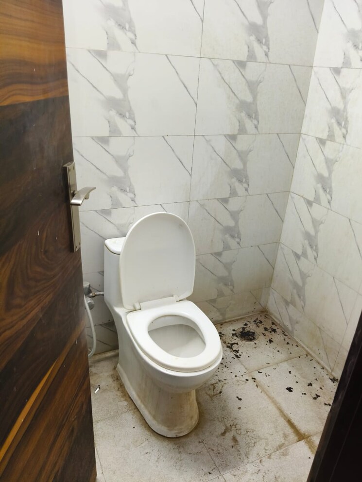 Bathroom, tata-raheja-raisina-residency 3 Bedroom 1705 Sq.Ft. Apartment In Sector 59 Gurgaon 7514433