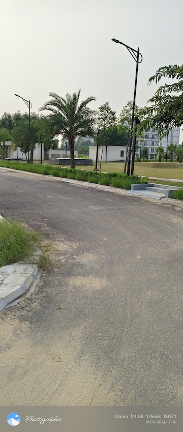 Parking in 2.5 BHK Builder Floor at Lion Green Valley, Sohna Sector 35 – for Sale