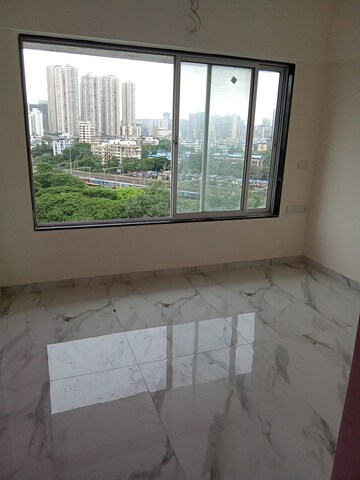 Room in 2 BHK Apartment at Mulund East – for Sale