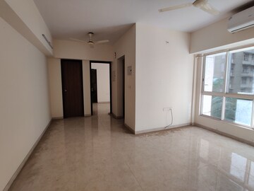 1 BHK Apartment For Sale in Lodha Amara, Kolshet Road