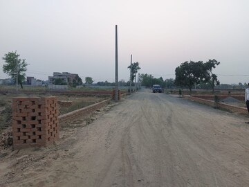 Plot – Exterior View View at Gosainganj - for Sale