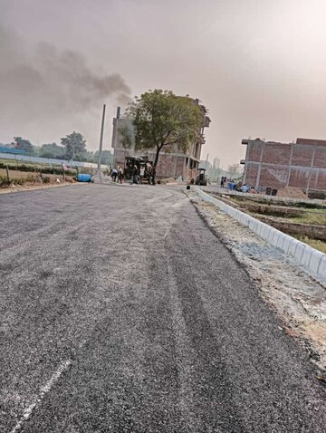  Plot – Exterior View View at Gosainganj - for Sale