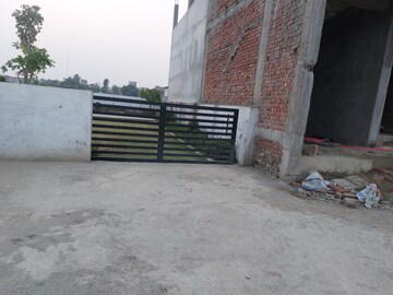  Plot – Exterior View View at Gosainganj - for Sale