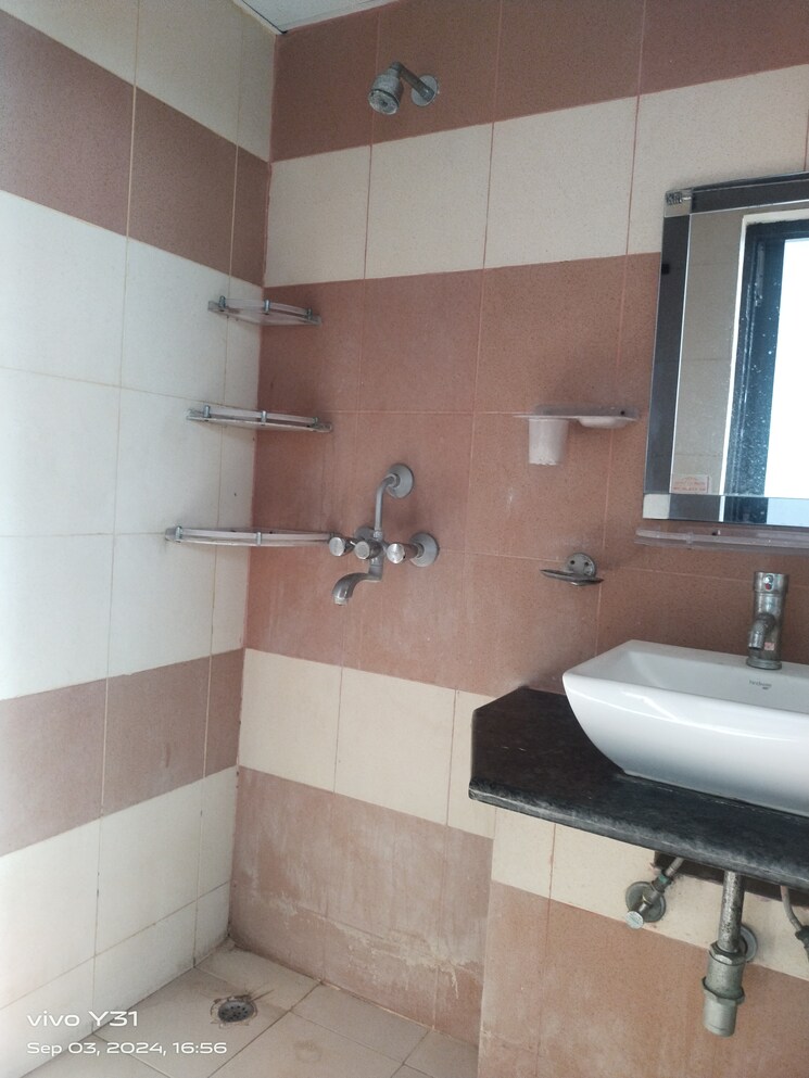 Bathroom, aayush-ayaansh 3 Bedroom 1050 Sq.Ft. Apartment In Chembur Mumbai 7515354