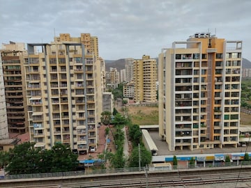 2 BHK Apartment For Resale in Gajra Bhoomi Premium Tower Kharghar Navi Mumbai  7515379