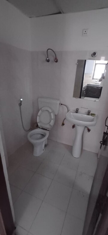 Bathroom in 3 BHK Apartment at Amolik Heights, Sector 88 – for Sale