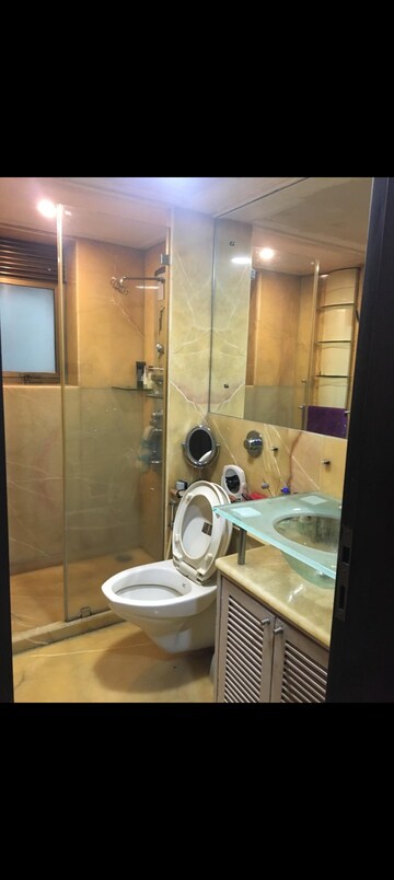 Bathroom in 3.5 BHK Apartment at Ekta Heights Khar West, Khar West – for Sale
