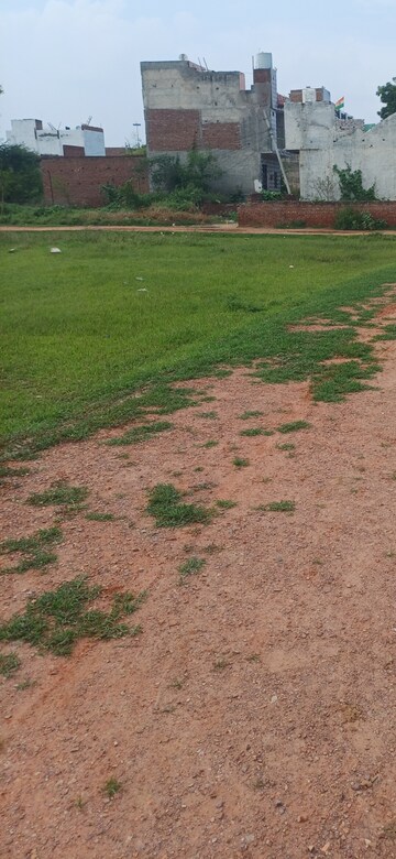  Plot For Sale in Bhopani Village