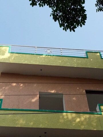 Furnished Amenities in 6 BHK Independent House at Ameenpur – for Sale