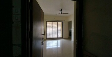Room in 1 BHK Apartment at Kishor Sukur Enclave A, Ghodbunder Road – for Sale