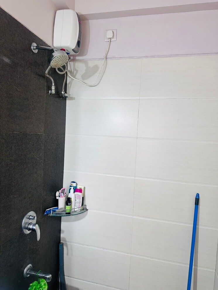 Bathroom, vijay-galaxy 1 Bedroom 680 Sq.Ft. Apartment In Waghbil Thane 7515724