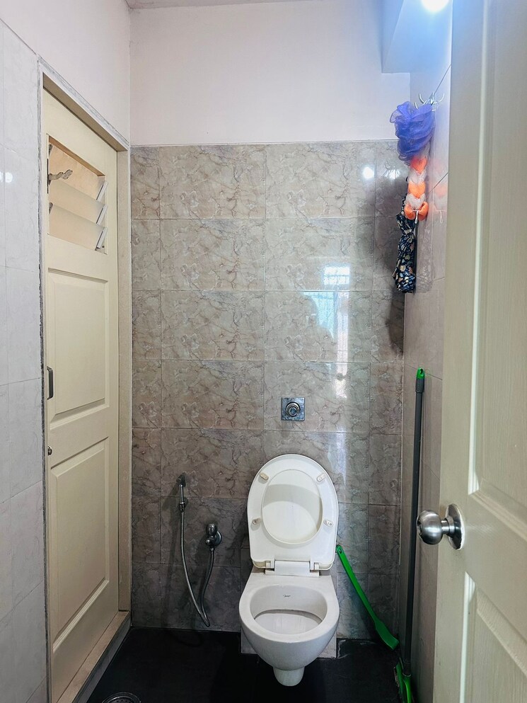 Bathroom, vijay-galaxy 1 Bedroom 680 Sq.Ft. Apartment In Waghbil Thane 7515724