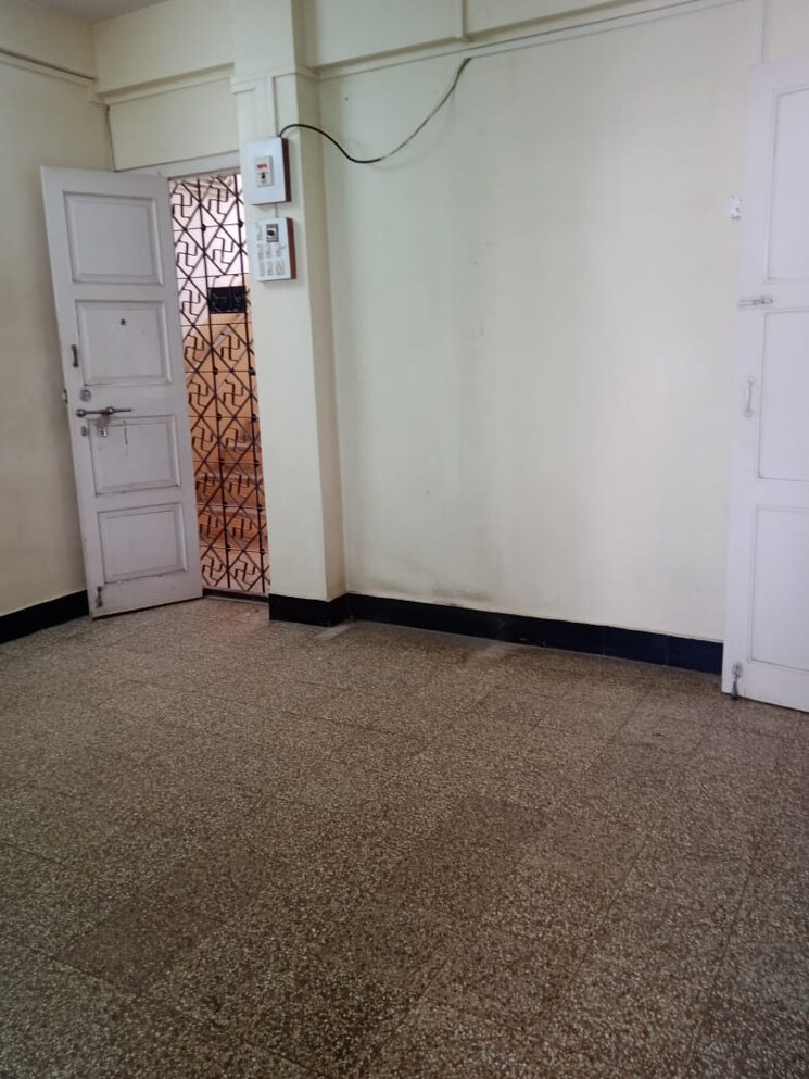 Room, lokmanya-niwas 1 Bedroom 400 Sq.Ft. Apartment In Vile Parle East Mumbai 7516106
