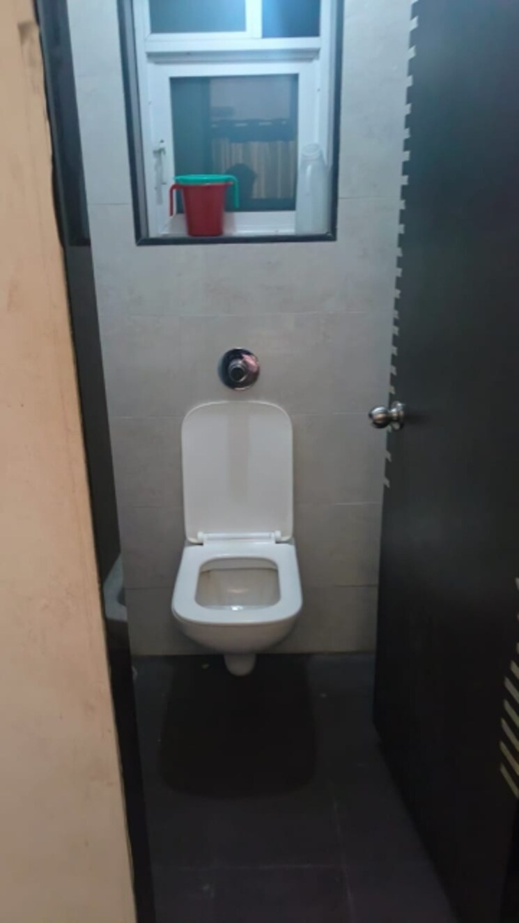 Bathroom, crystal-plaza-santacruz 1 Bedroom 400 Sq.Ft. Builder Floor In Santacruz East Mumbai 7516413