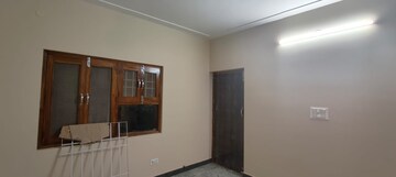 Room in 2 BHK Apartment at Paschim Vihar – for Sale