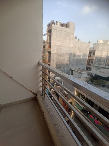 रेसिडेंशियल बिल्डर फ्लोर वर्ग फुट फॉर रेंट इन पश्चिम विहार दिल्ली  7516611