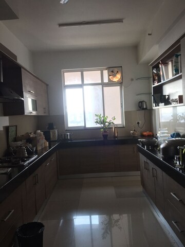 Kitchen in 3.5 BHK Apartment at Ireo Victory Valley, Sector 67 – for Sale