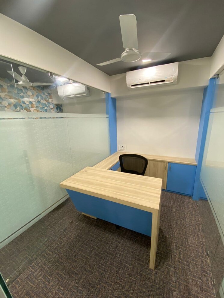 Team Area, vijay nagar Commercial Office Space 2100 Sq.Ft. In Vijay Nagar Indore 7516974