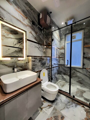 Bathroom in 3 BHK Builder Floor at Unitech South City 1, Sector 41 – for Sale