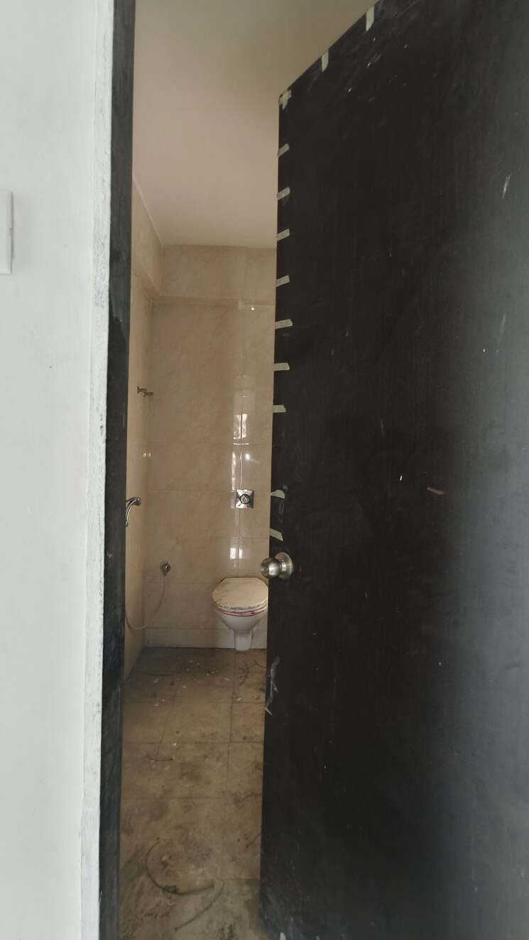 Bathroom, adhiraj-niramaya-heights 2 Bedroom 622 Sq.Ft. Apartment In Kalwa Thane 7517210