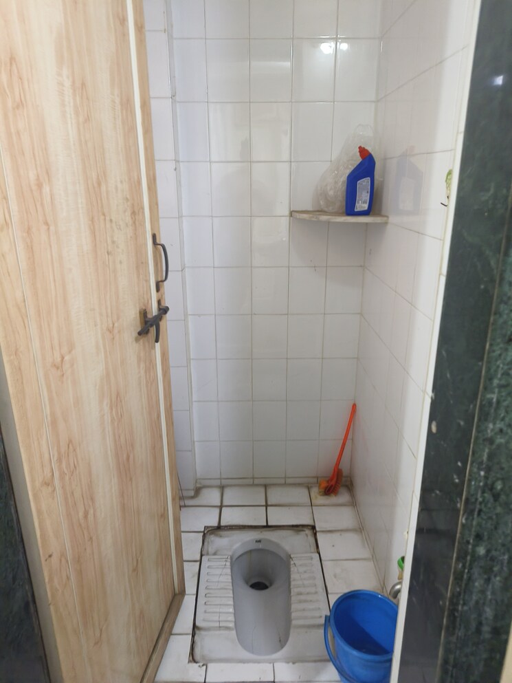 Bathroom, bhujbal-township 1 Bedroom 604 Sq.Ft. Apartment In Kothrud Pune 7517473