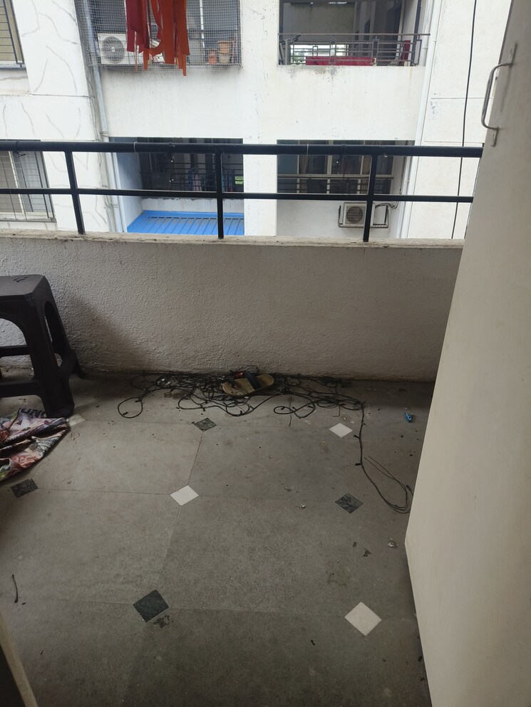 Balcony, bhujbal-township 1 Bedroom 604 Sq.Ft. Apartment In Kothrud Pune 7517473