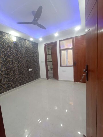 3 BHK Builder Floor For Sale in Chattarpur