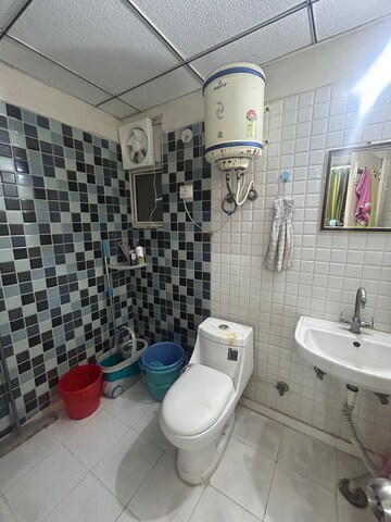 Master Bedroom in 2 BHK Apartment at Divyansh Flora, Sector 16c Greater Noida – for Sale