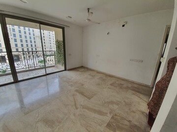 Room in 3 BHK Apartment at Hiranandani Rodas Enclave Rosemount, Ghodbunder Road – for Sale