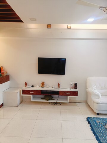 Furnished Amenities in 2 BHK Apartment at Solitaire Kothrud, Kothrud – for Sale