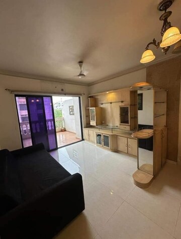 Room in 1.5 BHK Apartment at Dorabjee Enclave, Salunkhe Vihar Society – for Sale