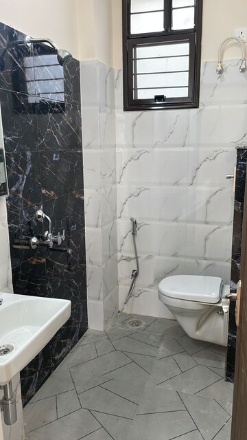 Bathroom in 3 BHK Villa at Faizabad Road – for Sale