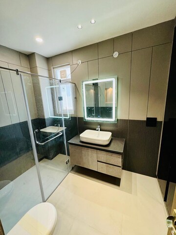 Master Bedroom in 4 BHK Builder Floor at Unitech South City 1, Sector 41 – for Sale