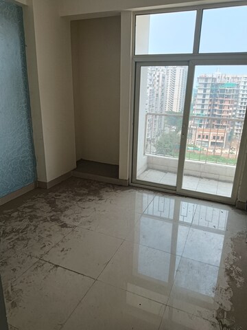 Room in 2 BHK Apartment at Proview Officer City 2, Raj Nagar Extension – for Sale