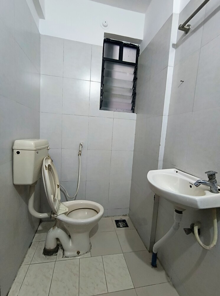 Bathroom, shree-manibhadra-9krushna-kunj 2 Bedroom 750 Sq.Ft. Apartment In Wagholi Pune 7518552