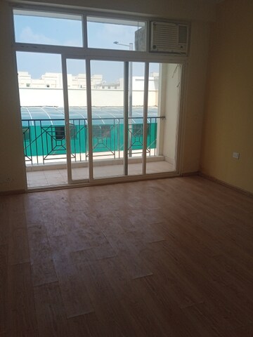 Room in 4 BHK Villa at Amrapali Dream Valley, Tech Zone 4 Greater Noida – for Sale