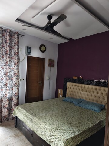 Bedroom in 2 BHK Builder Floor at Spring Field, Sector 31 – for Sale