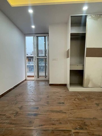 Room in 2 BHK Builder Floor at Saket – for Sale