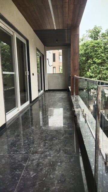 4 BHK Builder Floor – Exterior View View at Unitech South City II, Sector 50 - for Sale