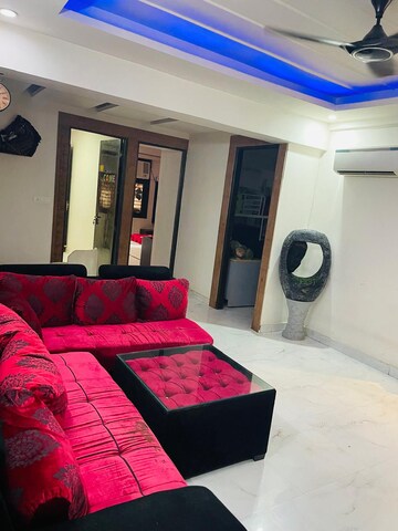 Bedroom in 3 BHK Builder Floor at Sector 7 – for Sale