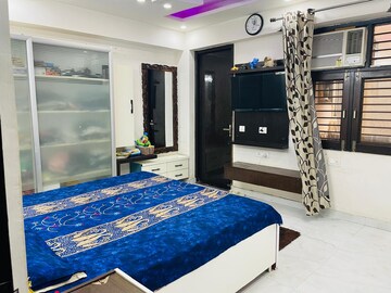 Bedroom in 3 BHK Builder Floor at Sector 7 – for Sale