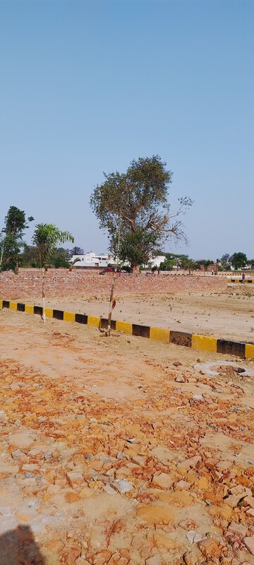  Plot For Sale in Wazirganj