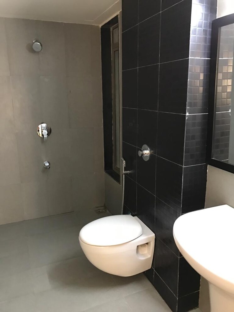 Bathroom, lodha-vivant 2 Bedroom 650 Sq.Ft. Apartment In Ghodbunder Road Thane 7519236