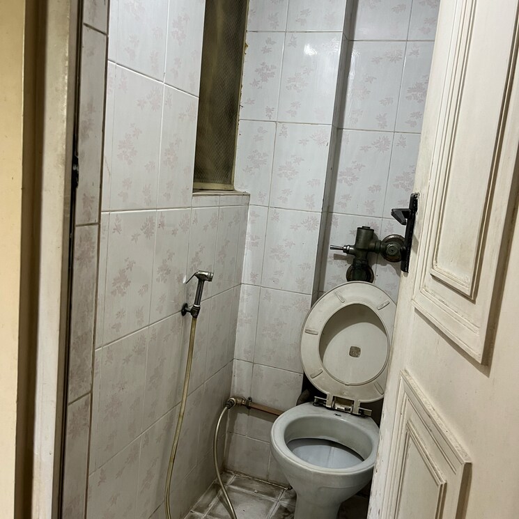 Bathroom, hiranandani-estate-carrara 1 Bedroom 410 Sq.Ft. Apartment In Patlipada Thane 7519324