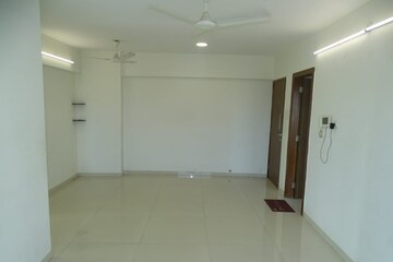 2 BHK Apartment For Rent in Everard CHS Sion Mumbai  7519720