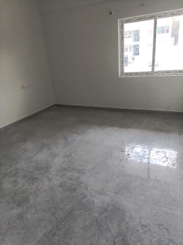 Room in 3 BHK Apartment at Shaikpet – for Sale