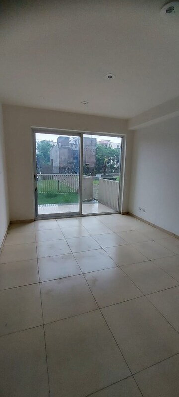 2 BHK Apartment For Sale in Sushma Green vista, Ghazipur