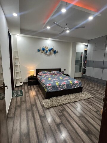 Bedroom in 3 BHK Builder Floor at Sector 57 – for Sale