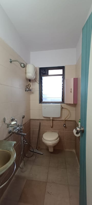 Bathroom in 2 BHK Apartment at Mulund East – for Sale